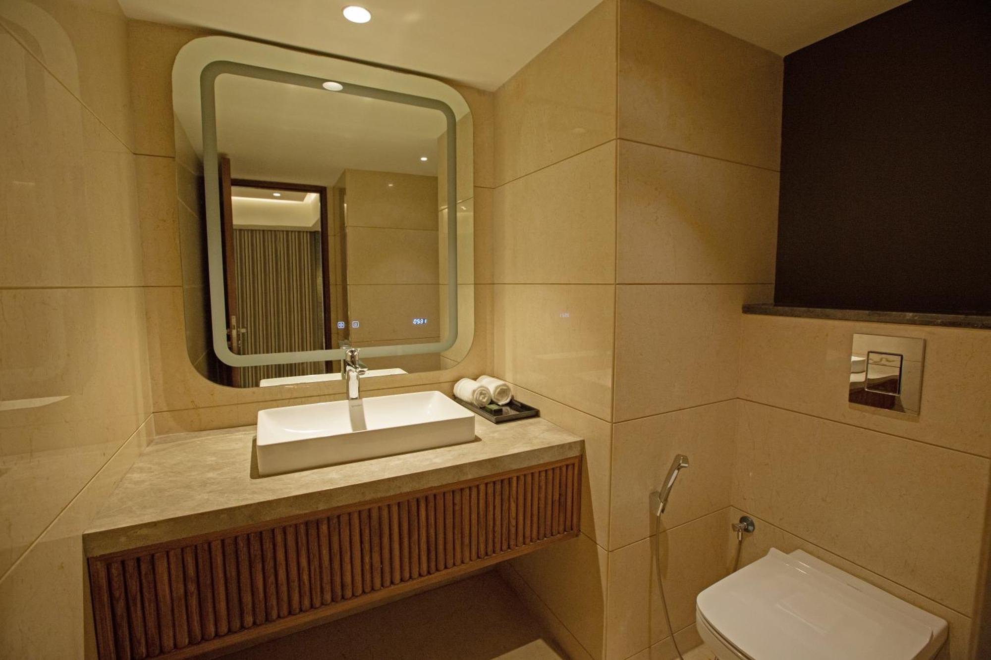 Arista By Ambition Hotell Guwahati Exteriör bild