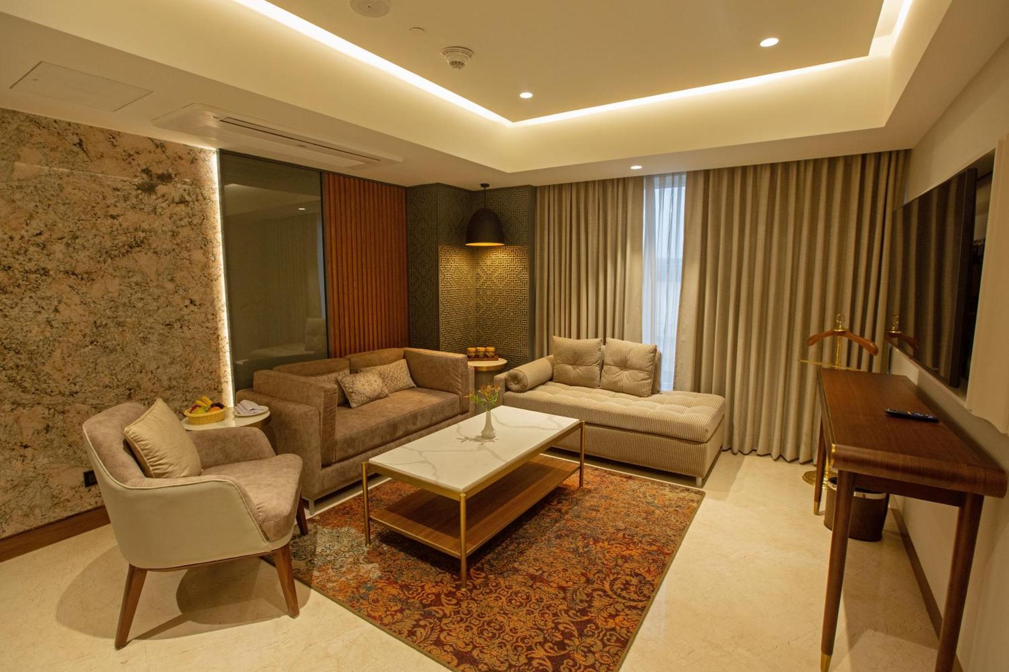 Arista By Ambition Hotell Guwahati Exteriör bild
