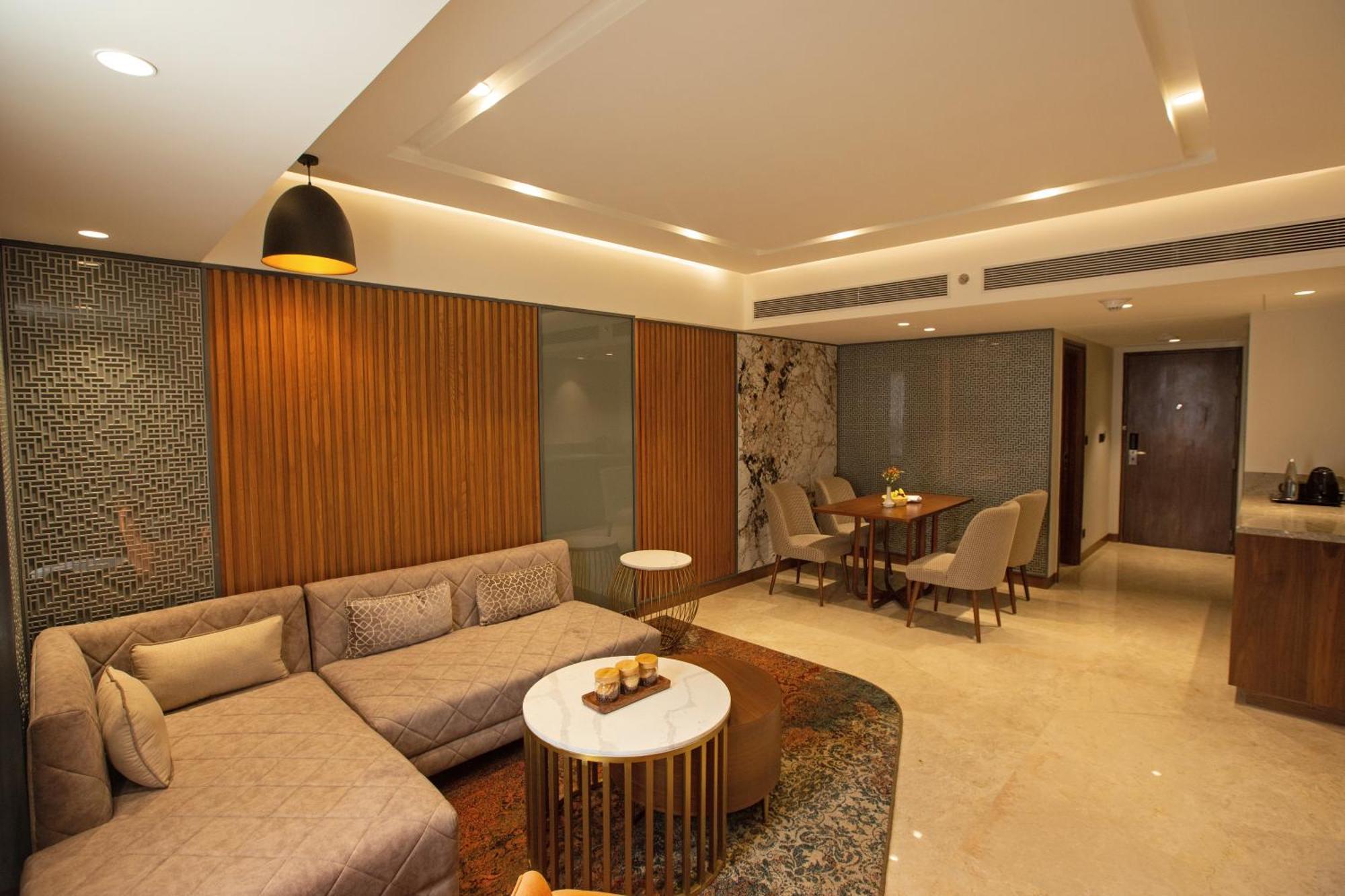 Arista By Ambition Hotell Guwahati Exteriör bild